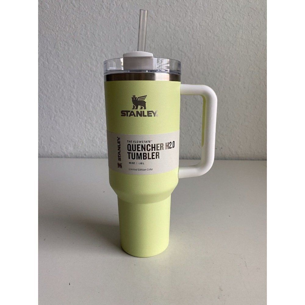 Stanley Adventure Quencher H2.0 Travel Tumbler Straw 40oz Citron LIMITED EDITION
